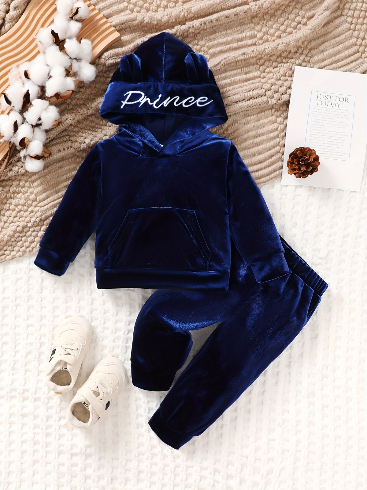 Cozy Velvet Boys' Hoodie & Pants Set with Cute Ear Design - Long Sleeve, Embroidered Letter Print, Machine Washable - Perfect for Fall/Winter, Perfect for Outdoor