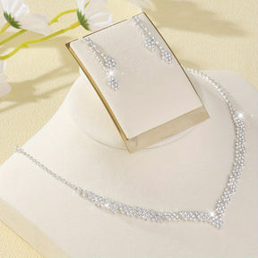 Elegant Women's Wedding Jewelry Set, Luxurious Style, Sparkling Rhinestone Necklace And Earrings Combo for Bridal Party