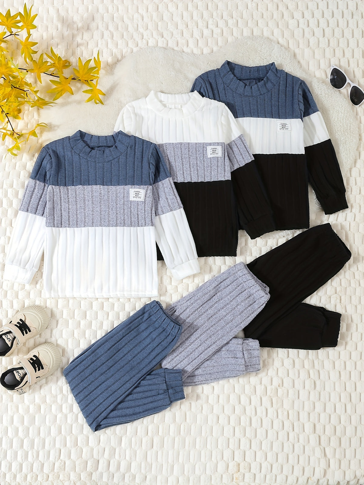 3pcs Boys Suit with Ribbed Fleece Thickening Contrast Color Bottoming Shirt & Solid Color Casual Pants, Soft, Elastic and Comfortable for Daily Outings, Leisure Style, Conventional Version, Autumn/Winter, Perfect for Outdoor