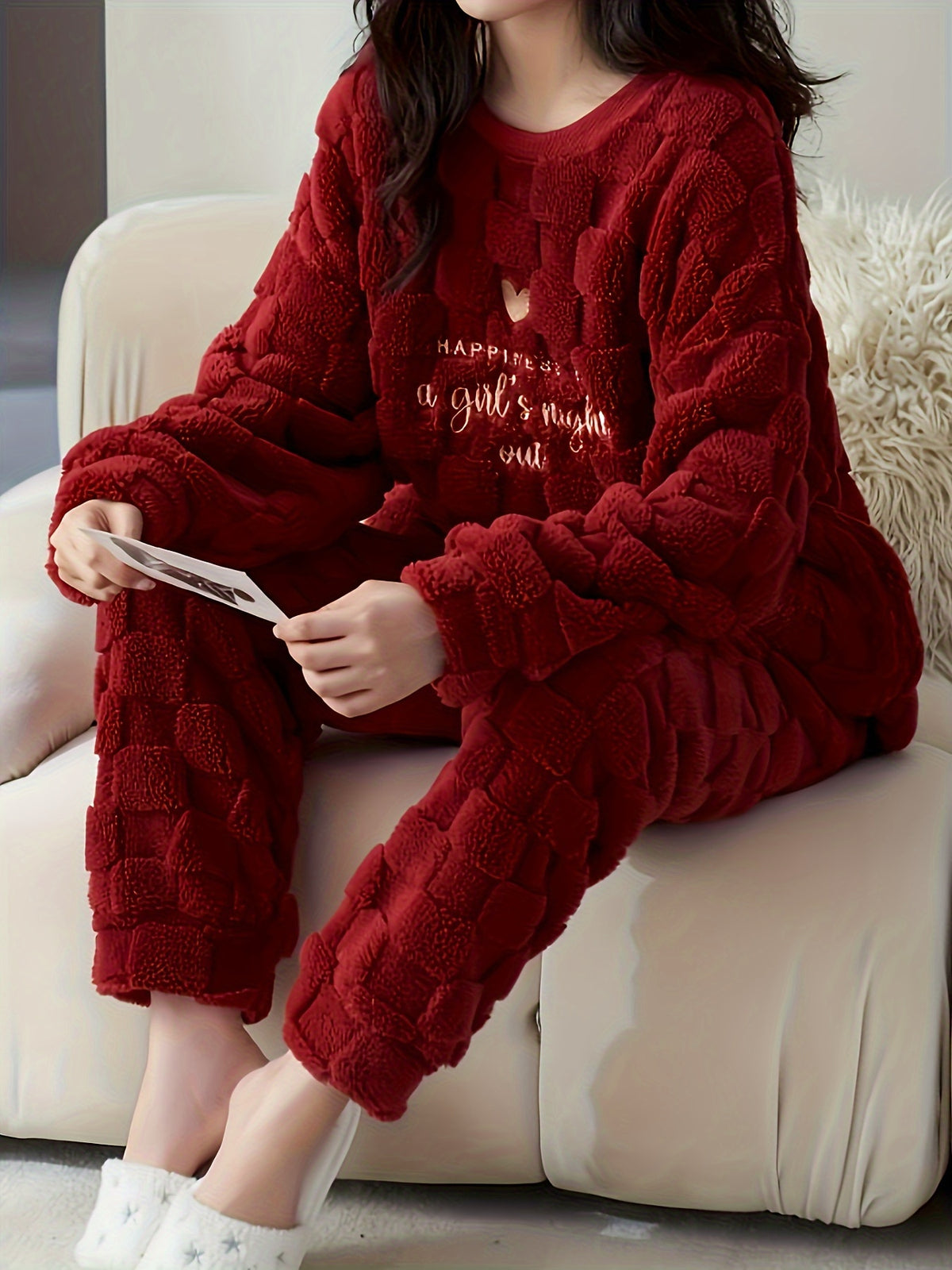 Cozy Coral Fleece Women's Pajama Set - Heart Pattern, Long Sleeve & Pants, Machine Washable - Perfect for Fall/Winter