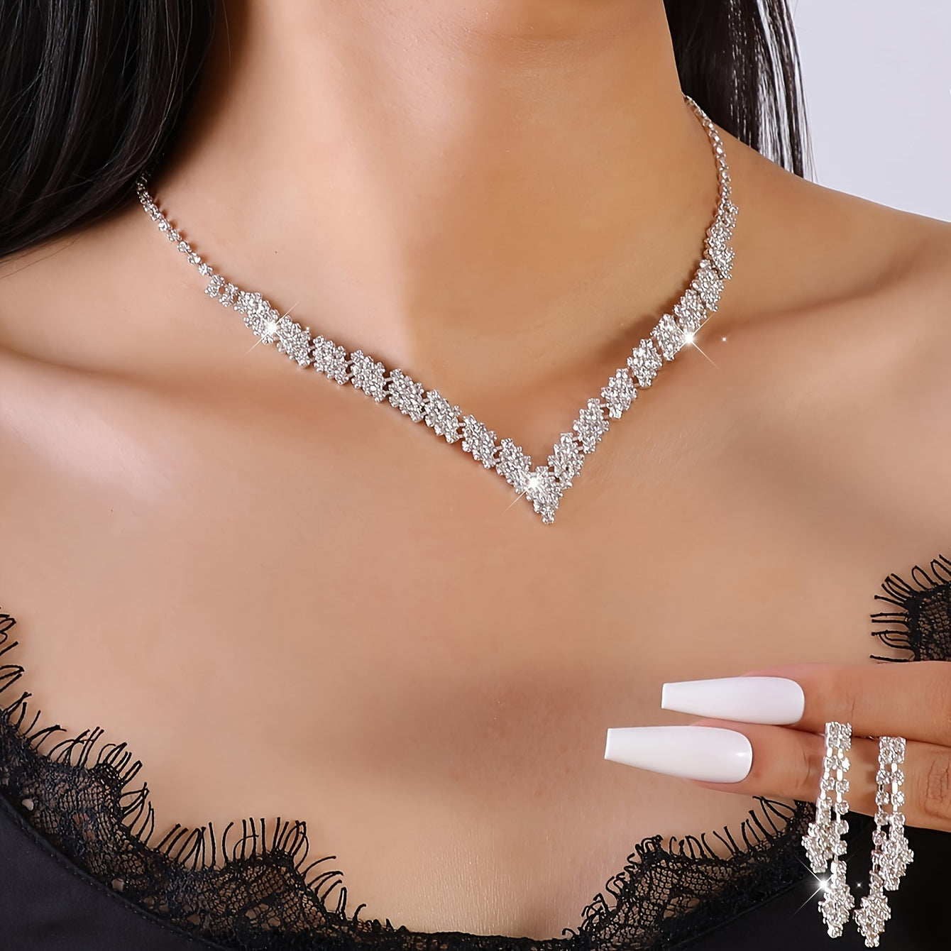 Elegant Women's Wedding Jewelry Set, Luxurious Style, Sparkling Rhinestone Necklace And Earrings Combo for Bridal Party