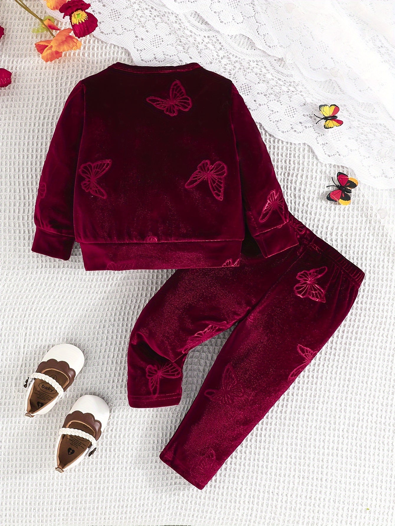 Chic Butterfly Velvet Ruffle Long Sleeve Set for Girls - Machine Washable, Polyester Blend, Perfect for Outdoor