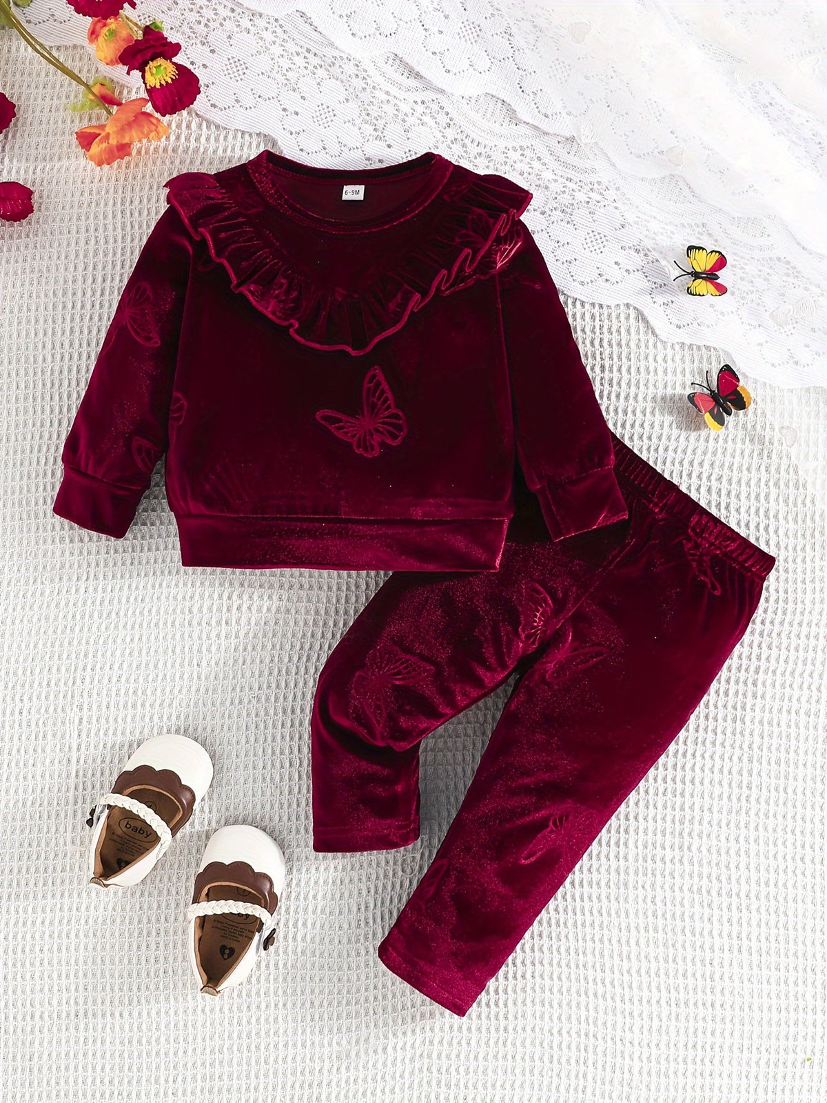 Chic Butterfly Velvet Ruffle Long Sleeve Set for Girls - Machine Washable, Polyester Blend, Perfect for Outdoor