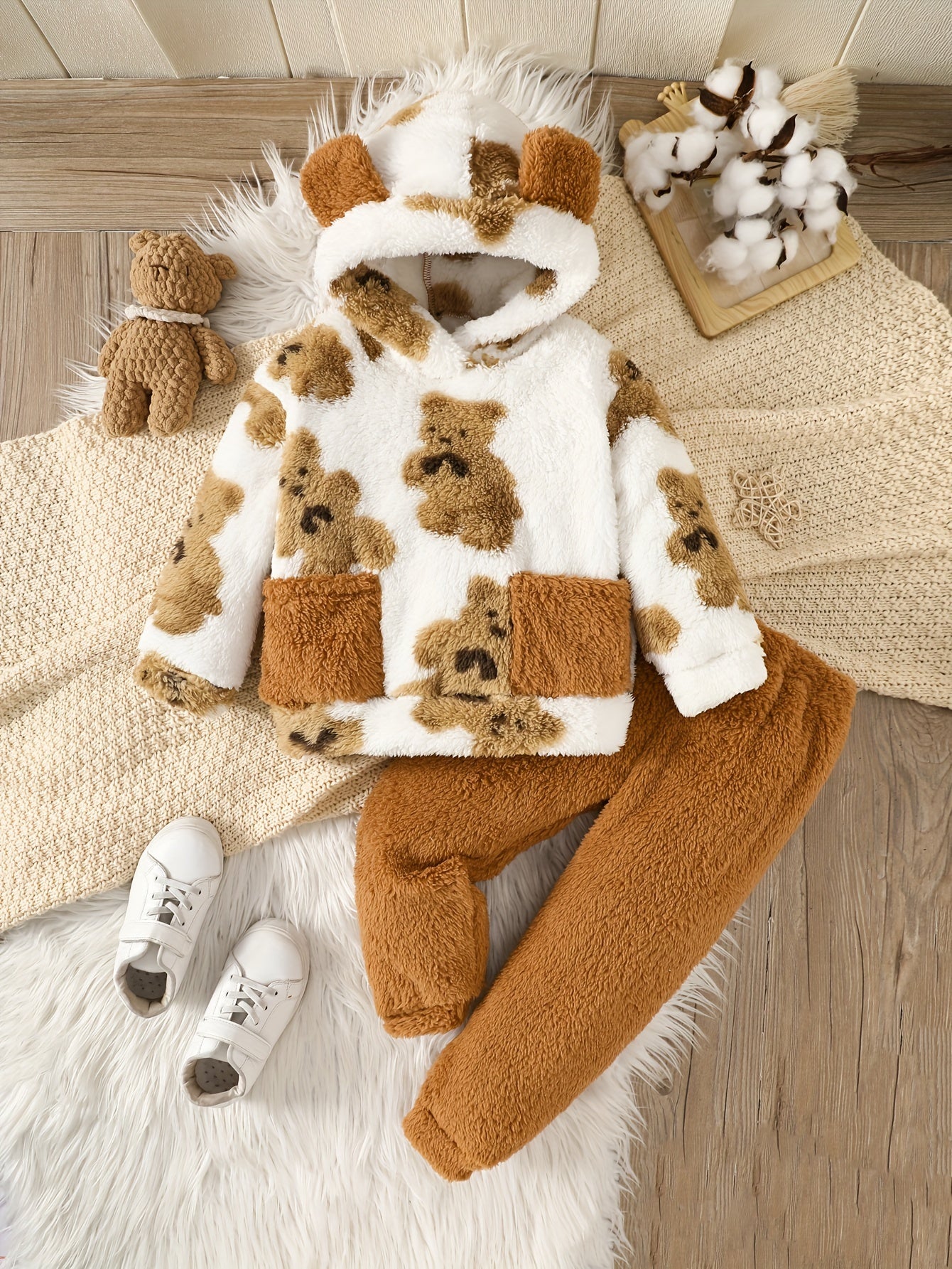 Girls' Cute and Popular White Bear Three-dimensional Ears Double-sided Flannel Plus Velvet Thickened Warm Hoodie Color-Matching Pocket Suit Suitable for Casual Attire