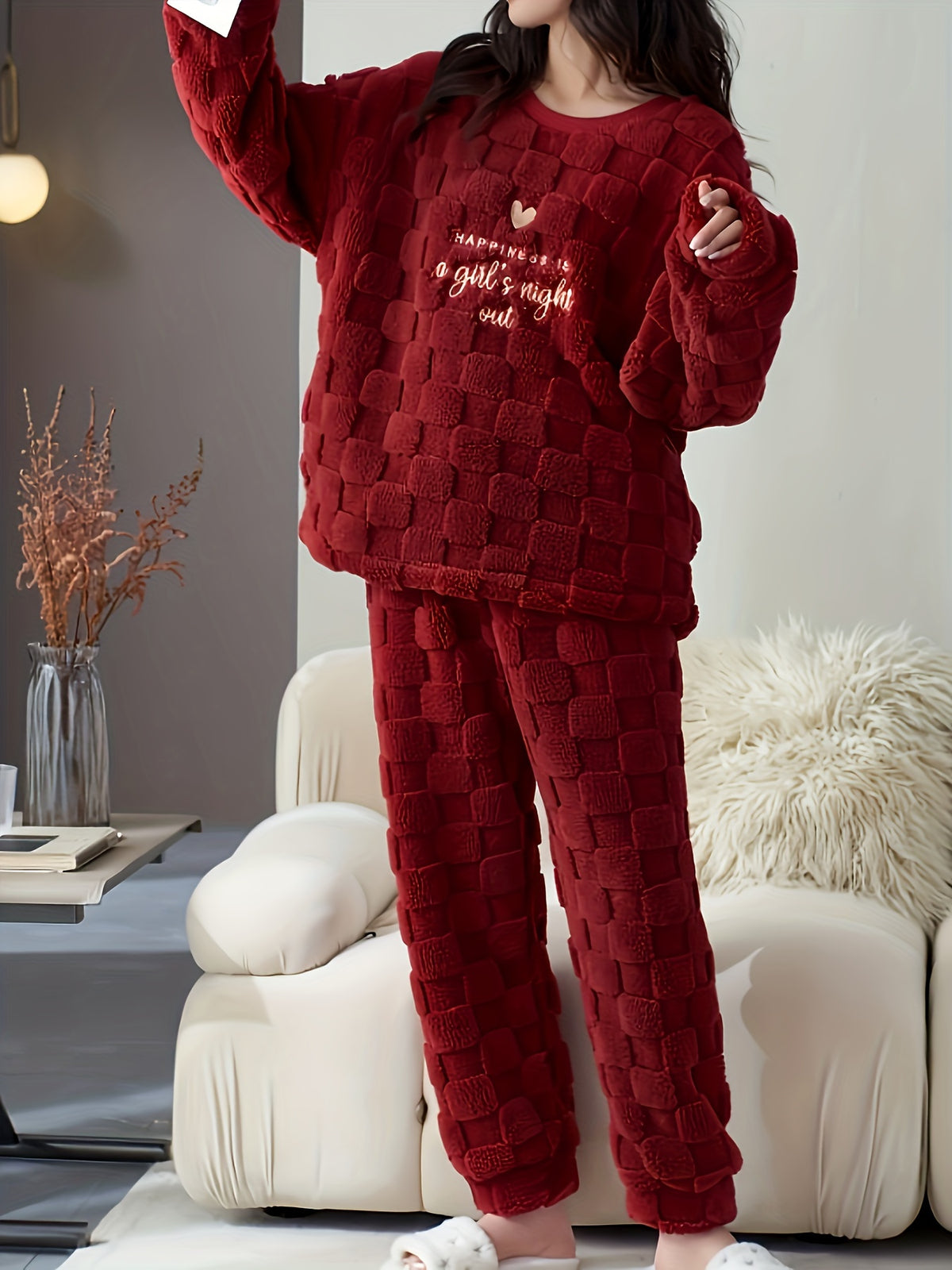 Cozy Coral Fleece Women's Pajama Set - Heart Pattern, Long Sleeve & Pants, Machine Washable - Perfect for Fall/Winter